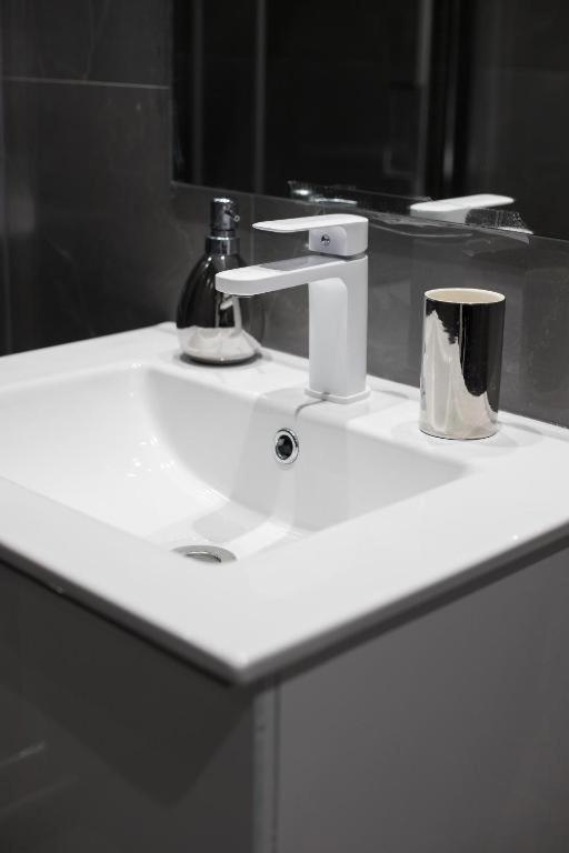 סלוניקי Ornament Suites, Nilie Hospitality Mgmt מראה חיצוני תמונה
